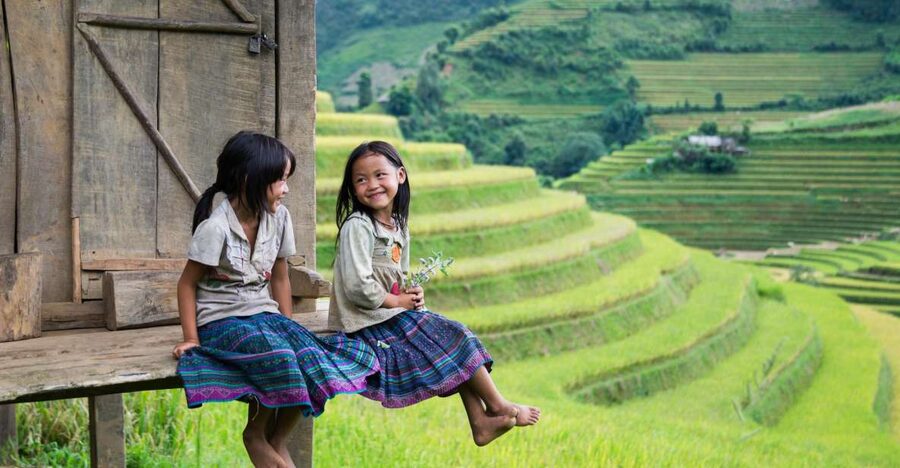 From Hanoi: 2-Day Sapa Cultural Exchange Tour with Homestay - Day 1 route: Y Linh Lo to Ta Van through Muong Hoa Valley