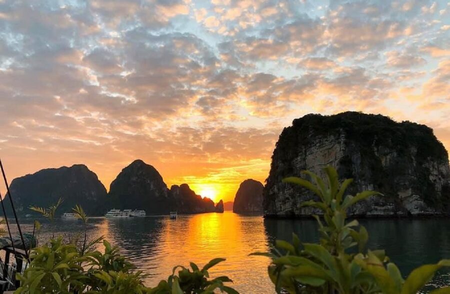 From Hanoi: 3-Day and 2-Night Cruise Stay at Bai Tu Long Bay - From Hanoi to Ha Long Port, Without Feeling Like You’re Rushing