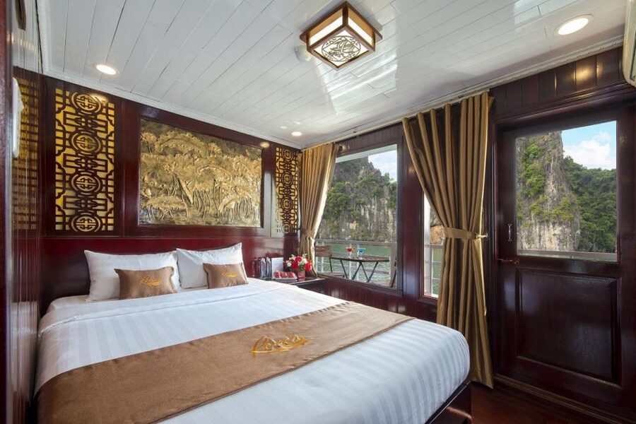 From Hanoi: 3-Day and 2-Night Cruise Stay at Bai Tu Long Bay - Day 2: Be Ong Dau Area Kayaking and a Bay You Don’t See on One-Night Cruises