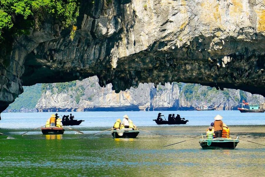 From Hanoi: 3-Day Luxury Tour Ninh Binh & Ha Long Bay Cruise - Ha Long port to cruise check-in: welcome drinks and safety talk