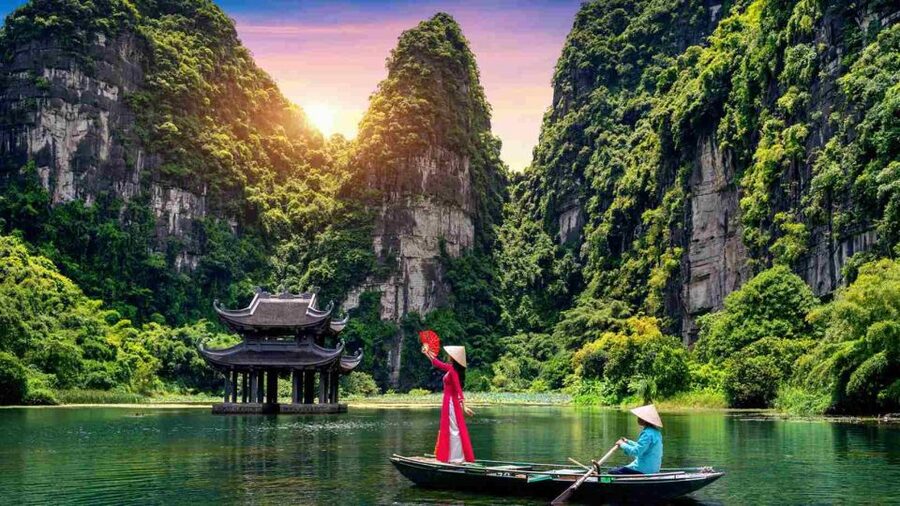 From Hanoi: 3-Day Luxury Tour Ninh Binh & Ha Long Bay Cruise - Hoa Lu ancient capital and the bike loop that feels like real life