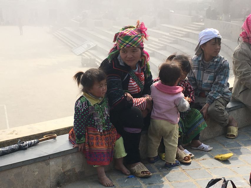 From Hanoi: 3-Day Sapa Trekking with Limousine Transfer - Day 3: A free morning in Sapa town, plus your choice for Fansipan