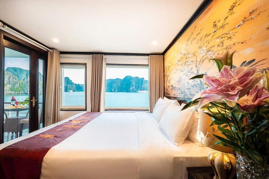 From Hanoi : 4-day Ninh Binh-Halong Bay Cruise with Balcony - Cabins, balcony time, and what onboard life really feels like