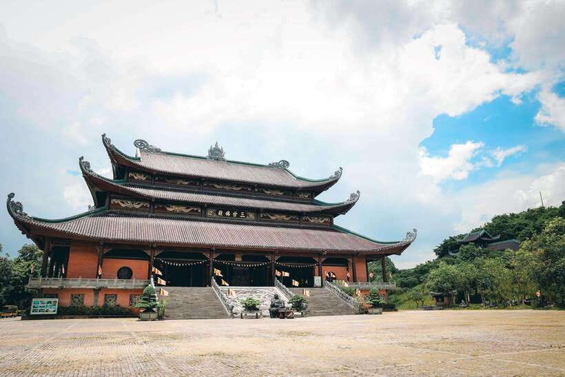 From Hanoi: Bai Dinh, Trang An Mua Cave - A Scenic Day Tour - Who This Tour Fits Best (And Who Should Skip)
