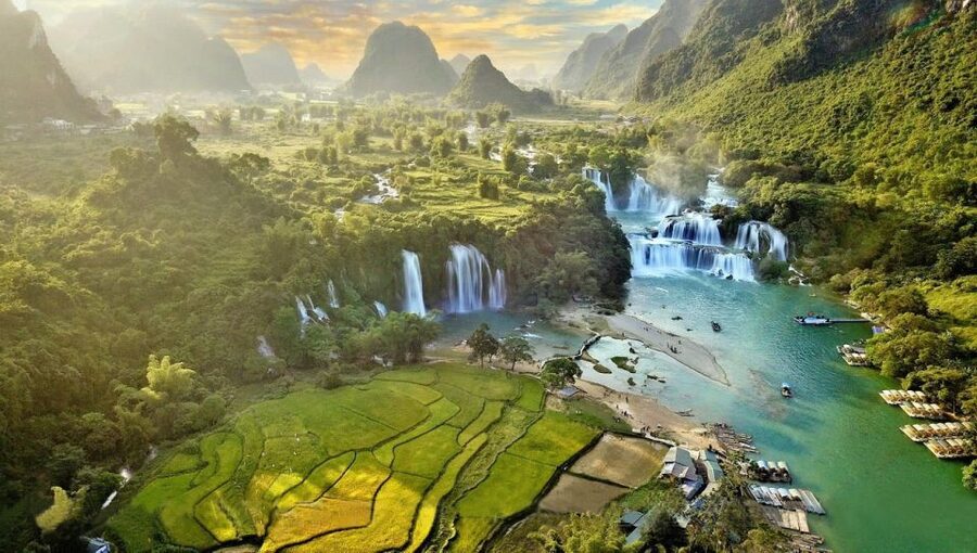 From Hanoi: Ban Gioc Waterfalls 2-Day 1-Night Tour - From Hanoi at 6:30 AM, straight into Cao Bang nature