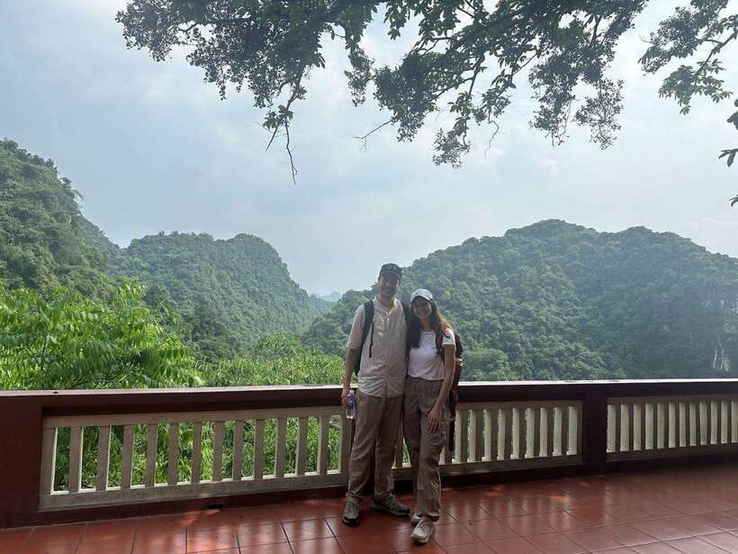 From Hanoi: Full-Day Perfume Pagoda Group Tour with Lunch - Huong Tich Cave: The 2.5 km Trek or Cable Car Strategy
