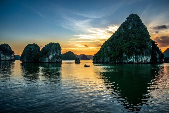 From Hanoi: Ha Long Bay Day tour 4-Star with Kayaking - Group size, timing, and comfort on the water