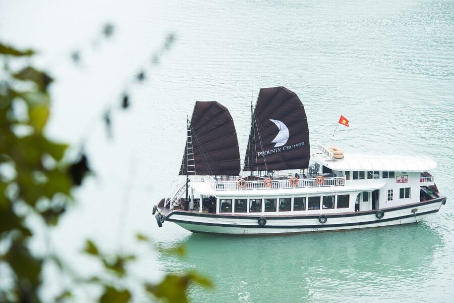 From Hanoi: Halong day trip, Route 2, 6hours, Small group - Hanoi to Halong: the smooth start that makes the day work