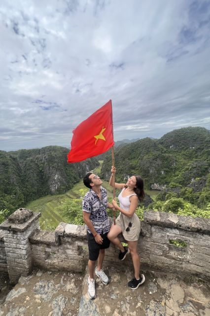 From Hanoi: Hoa Lu, Mua Cave and Tam Coc Full-Day Trip - Tam Coc Boat Ride Through Hang Ca, Hang Hai, and Hang Ba