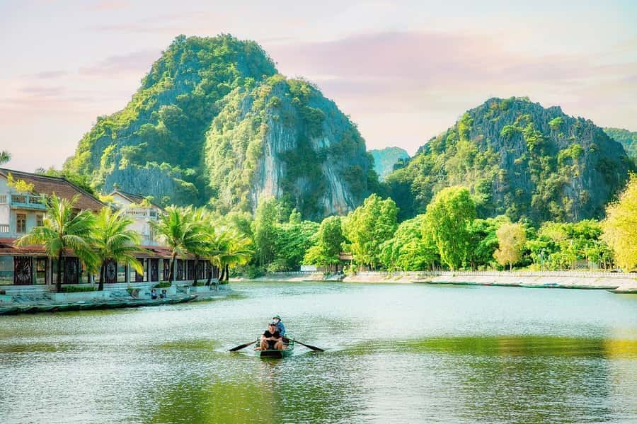 From Hanoi: Hoa Lu, Tam Coc, and Mua Cave Adventure Day Tour - A 1-day Ninh Binh plan starting from Hoàn Kiếm