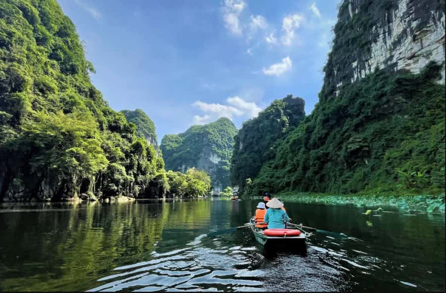 From Hanoi: Hoa Lu, Tam Coc, and Mua Cave Adventure Day Tour - Best season and how scenery changes by time of year