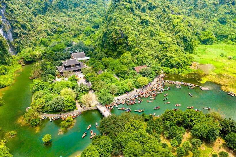 From Hanoi: Ninh Binh Boat Ride, Mua Cave Hike, Temple Visit - Mua Cave hike: the steps are real, the view is why you came