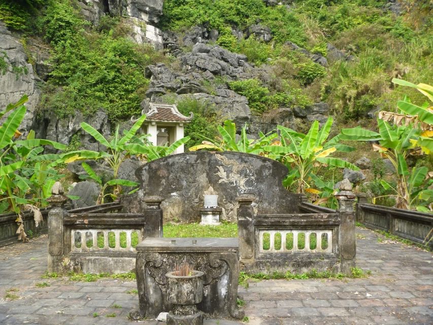 From Hanoi: Ninh Binh & Cuc Phuong National Park 2-Day Tour - Cave of Early Man: When the Park Tells a Longer Story