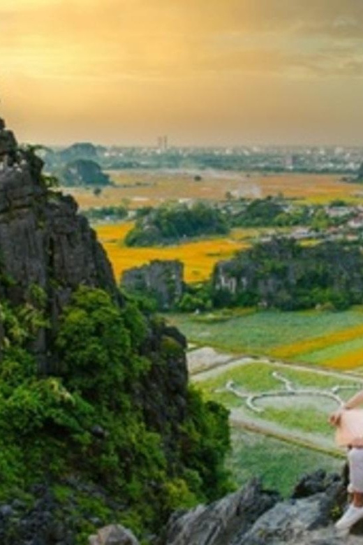 From Hanoi: Ninh Binh Hoa Lu or Bai Dinh, Trang An, Mua Cave - From Hanoi to Ninh Binh, the day starts with a real change of scenery