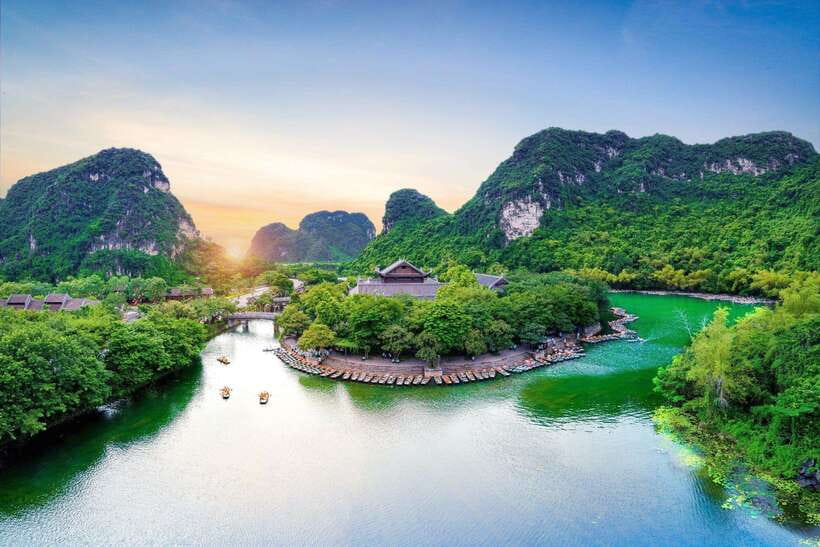 From Hanoi: Ninh Binh, Hoa Lu, Tam Coc, & Mua Cave Day-Trip - Tam Coc bamboo boat: “Halong Bay on land” with cave drama