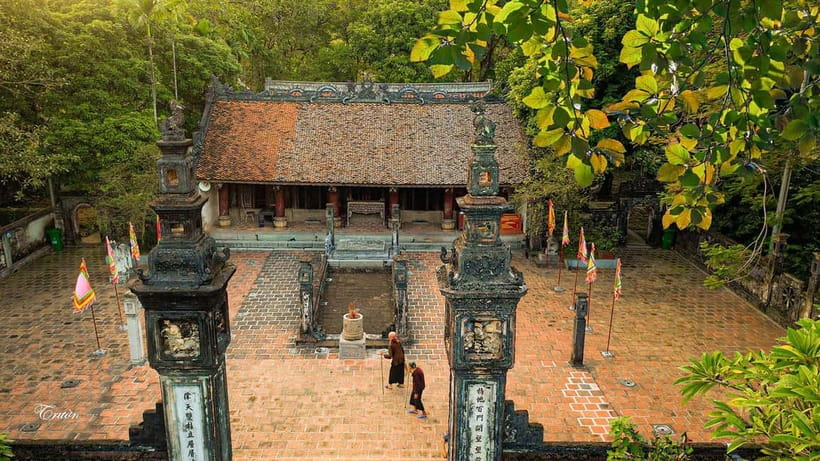 From Hanoi: Ninh Binh Trip with Cycling & Buffet Lunch - Buffet Lunch Around Noon: Vietnamese Food With Vegetarian Options