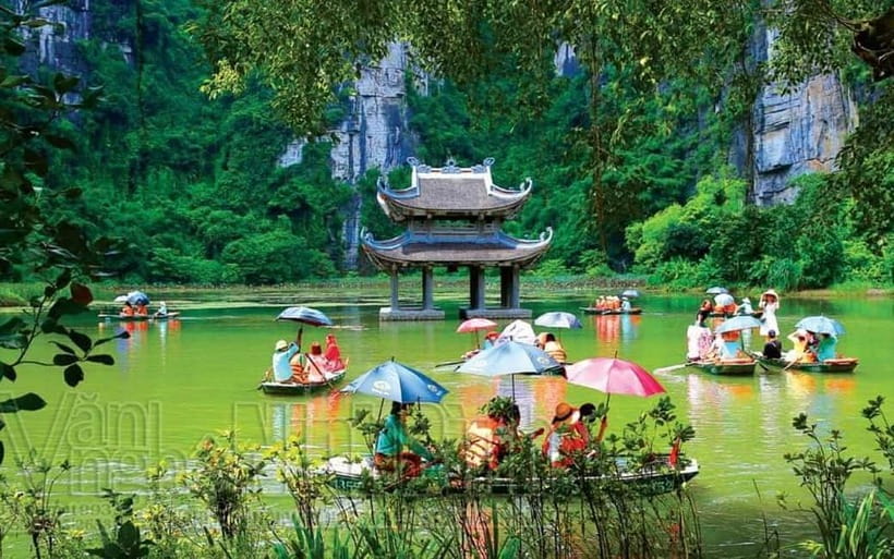 From Hanoi/NinhBinh: HoaLu-Bai Din- TrangAn- MuaCave-BichDon - Hoa Lu Ancient Capital: History Without the Long Haul