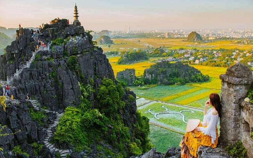 From Hanoi/NinhBinh: HoaLu-Bai Din- TrangAn- MuaCave-BichDon - Trang An Landscape Complex: Tunnel Caves and Skull Island Magic