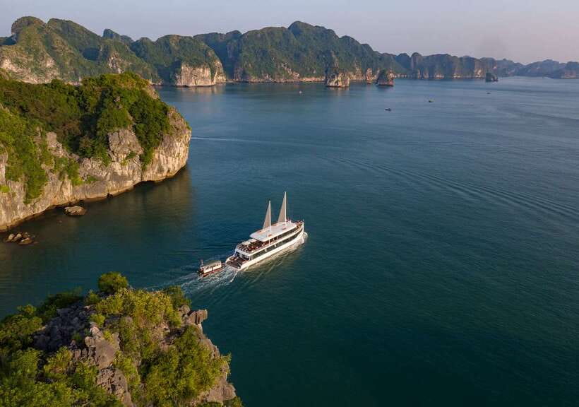 From Hanoi or Halong: Halong Bay Day Cruise - Your day starts in Hanoi, then the bay takes over