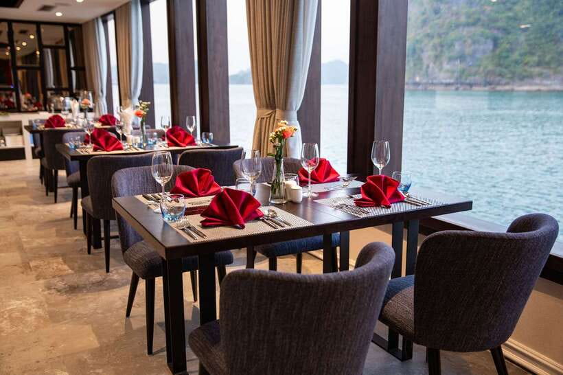 From Hanoi or Halong: Halong Bay Day Cruise - Floating village passing: real homes on the water