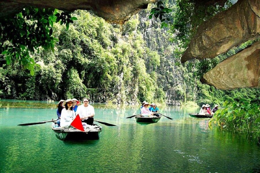 From Hanoi: Perfume Pagoda Tour and Yen Stream Boat Ride - Perfume Pagoda from Hanoi: what this tour does well