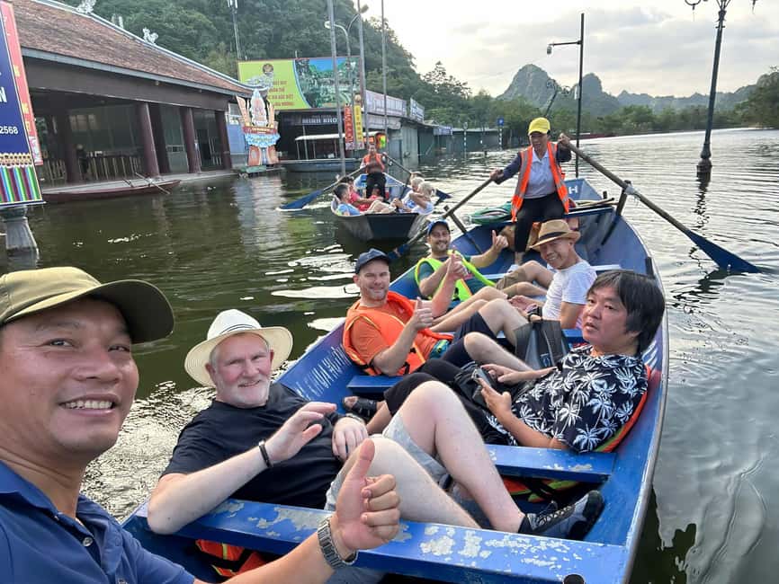 From Hanoi: Perfume Pagoda Tour and Yen Stream Boat Ride - Lunch, breaks, and energy management