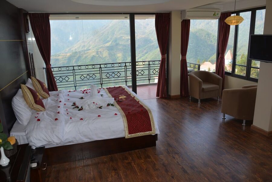 From Hanoi: Sapa 3-Day Medium Trek and Limousine Trip - Price and Value: Is $165 a Good Deal for This Mix of Walking and Transport?
