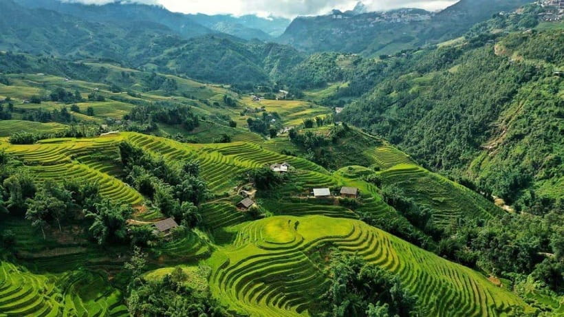 From Hanoi: Trek and Stay: 3-Day Sapa Highlands Adventure - Key highlights that make this 3-day Sapa trip work