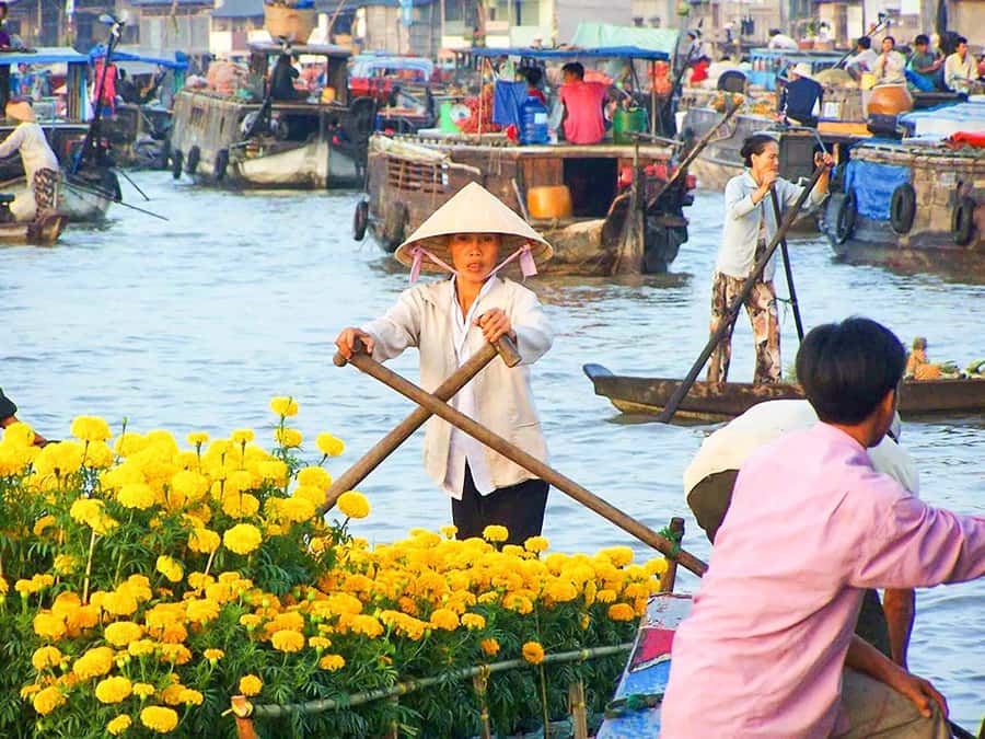 From HCM: Mekong Delta & Cai Rang Floating Market 2-Day Tour - Vinh Trang Pagoda, Then Downriver to My Tho