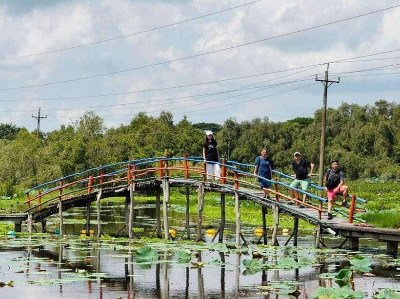 From Ho Chi Minh City: Tan Lap Floating Village Eco Day Tour - Tips to make your day easier (and less buggy)