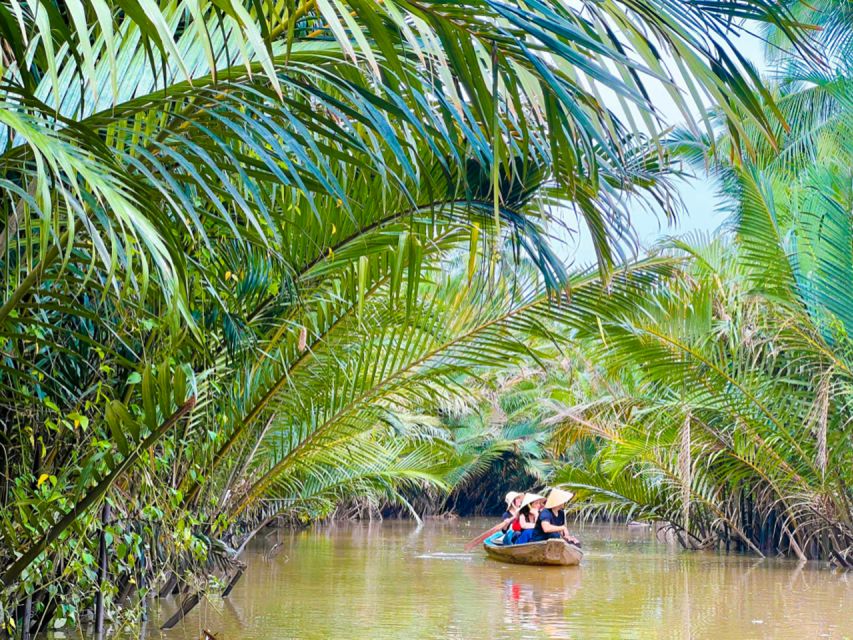 From Ho Chi Minh: Explore Mekong Delta & Vinh Trang Pagoda - Lunch with 8 dishes, fruit breaks, and folk music in the countryside