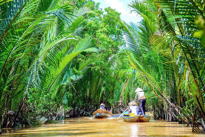 From Ho Chi Minh: Mekong Delta Small Group Day Trip - Small group size and English guides: why it matters on the water