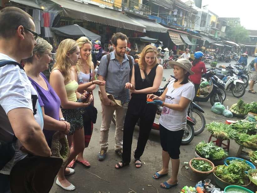 From Hoi An: Authentic Vietnamese Cooking Tour - Thu Bon River cruise and bamboo basket boat, how to enjoy the water time