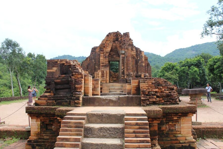 From Hoi An: Day Tour of My Son Temples and Marble Mountain - Am Phu cave’s heaven and hell tunnels