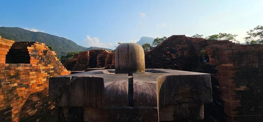 From Hoi An: My Son Sanctuary & Marble Mountains Guided Tour - Marble Mountains: caves, pagodas, and stair reality