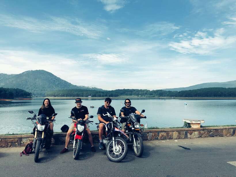 From Hue/Da Nang/Hoi An: Hai Van Pass Tour by Motorbike - Lap An Lagoon and oyster farming: the stop that feels more real than a monument