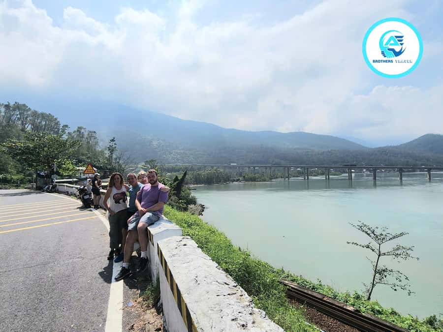From Hue: Hoi An Guided Bus Tour with 4 Sightseeing Stops - Practical tips so your day goes smoothly