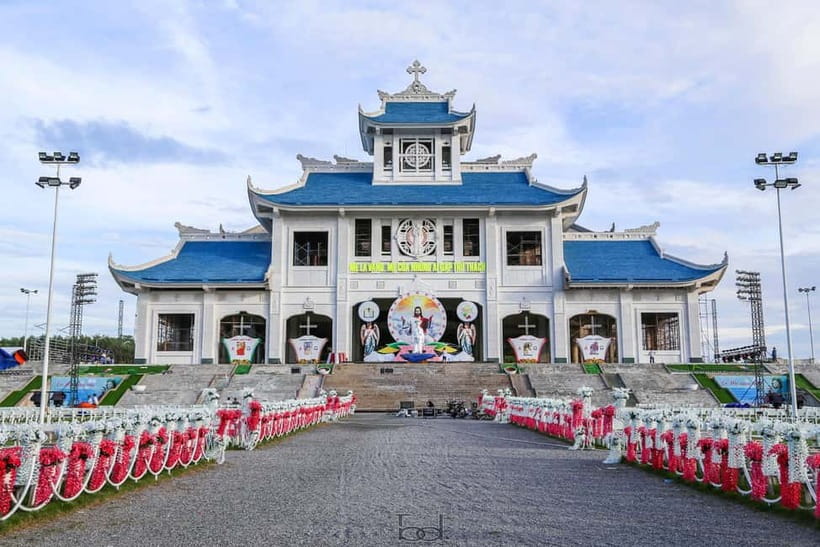 From Hue to History and Nature: DMZ & Phong Nha Cave Tour - Hue pickup and the ride north on Highway 1A
