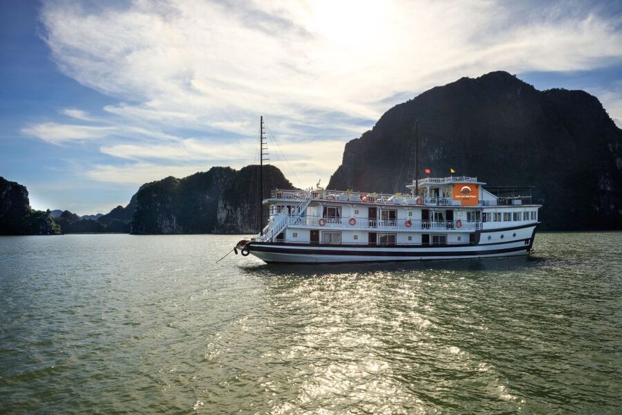 From Ninh Binh: Ha Long Bay 2 days 1 night on 3-star Cruise - Ninh Binh pickup and the Tuan Chau arrival timing