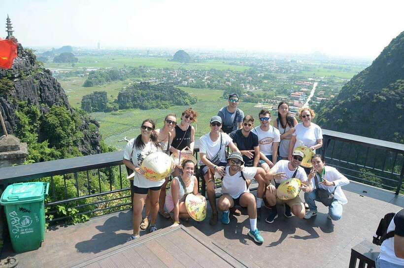 From Ninh Binh: Hoa Lu, Trang An, Mua Cave, & Bich Dong Tour - Bich Dong Pagoda: An Early Calm Before the Stairs