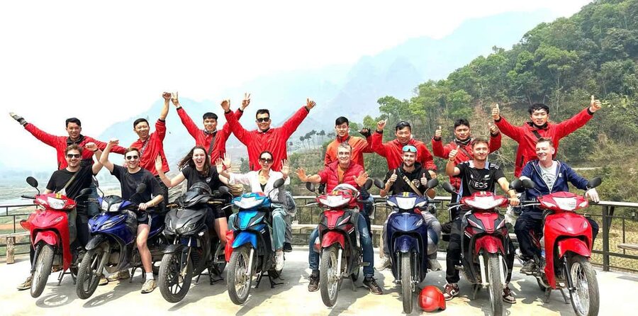 From Sapa: 3 Day Ha Giang Loop Motorbike Tour With Rider - Day 2: From Ha Giang through Bac Sum Pass, then Dong Van town at night