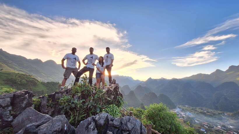 From SaPa: 4 Day Ha Giang Loop Motorbike Tour With Rider - Day 3 through Ma Pi Leng Pass and Tu San Canyon by boat