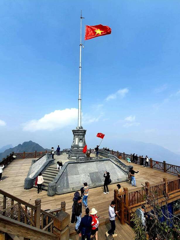 From Sapa:Cable Car Ticket To Fansipan Legend & Car Transfer - Fansipan’s Big Idea: One Mountain, Many Worlds