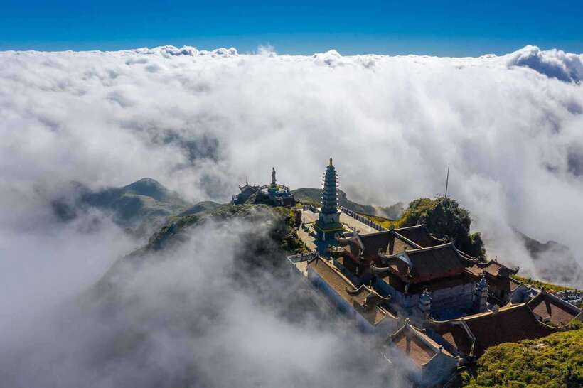 From Sapa:Cable Car Ticket To Fansipan Legend & Car Transfer - Weather at Altitude: Cold, Fog, and What to Wear