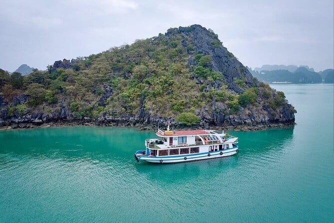 Full day Boat Tour Lan Ha Bay - Ha Long Bay: Kayak, Beach Hopping - Lan Ha Bay and Ha Long Bay: why this mix is worth your time