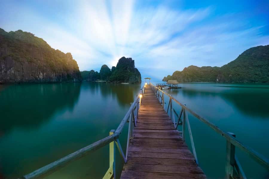 Full day boat trip with Cat Ba's captain Jack - Captain Jack from Cat Ba: why this route feels smarter than a single-bay day