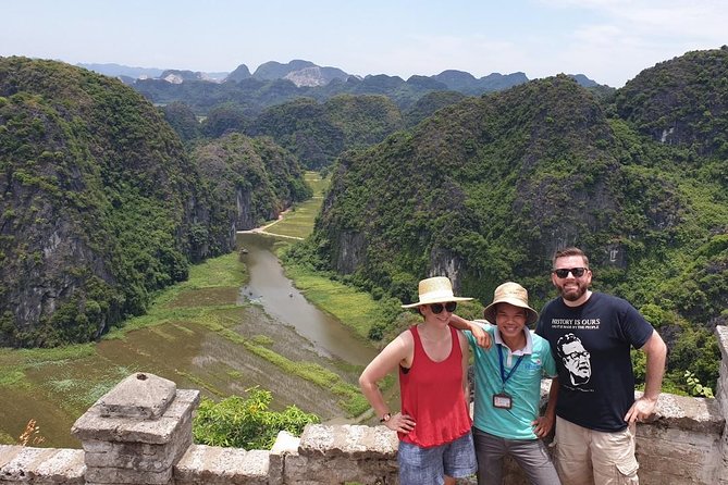 Full-Day Ninh Binh Highlights Tour from Hanoi - Lunch by the Ngo Dong River: A Real Meal, Not a Quick Snack