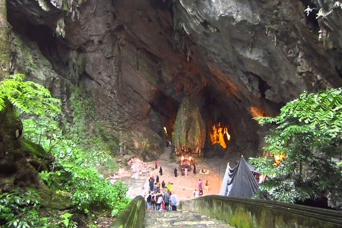 Full Day Tour to Perfume Pagoda with Traditional Boat Ride - Huong Tich Cave by Cable Car: The Big Photo Stop You Should Plan For