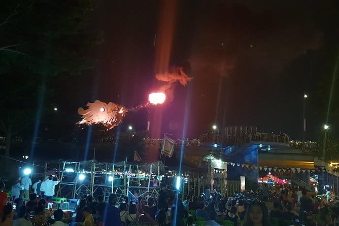 Guided Dragon Bridge Breathing Fire/Water & Da Nang city tour - Final call: should you book this Dragon Bridge night tour?