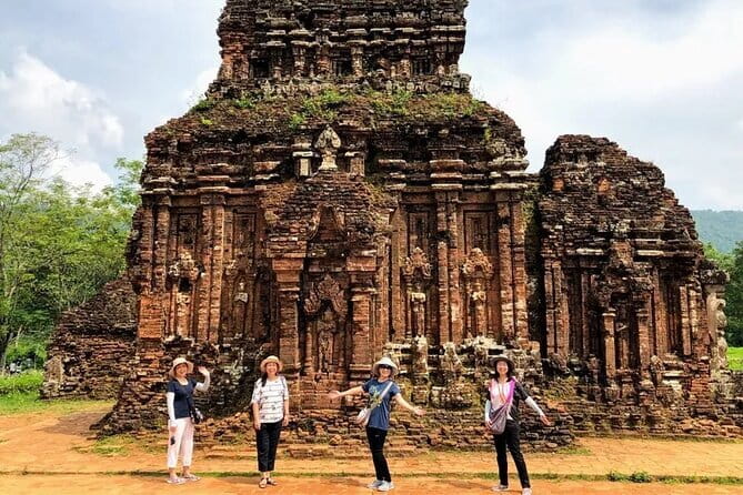Guided Private Da Nang Luxury City Tour - Price and logistics: is $65 a good deal?